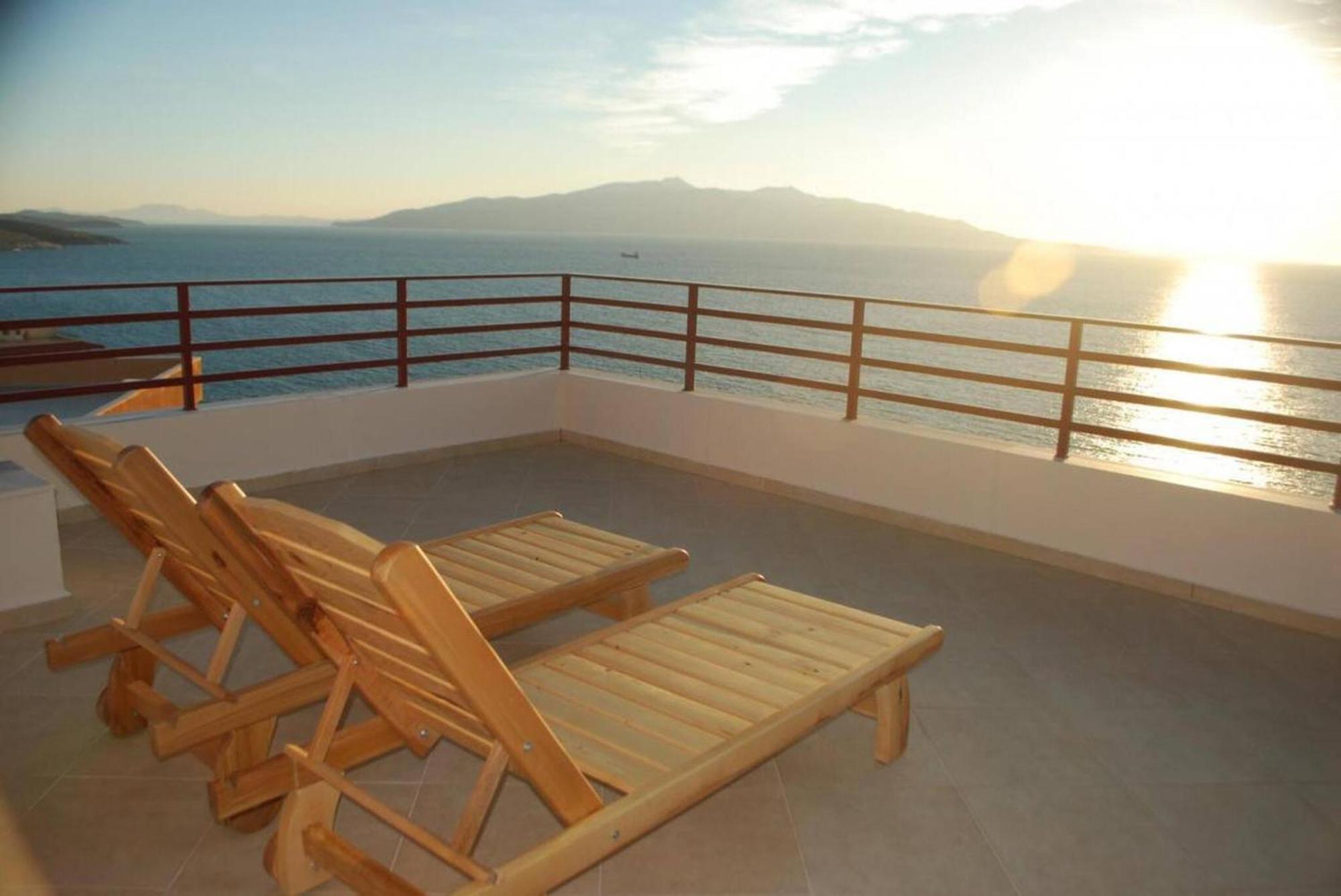 Sunset Penthouse Apartment ซารานเดอ ภายนอก รูปภาพ