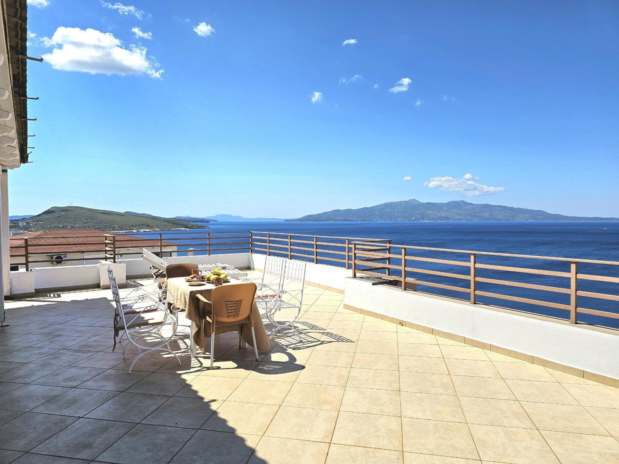 Sunset Penthouse Apartment ซารานเดอ ภายนอก รูปภาพ